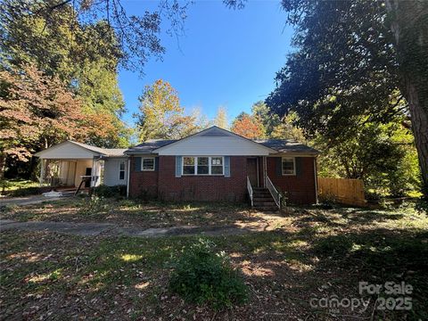 137 Birchwood Drive Charlotte NC 28214