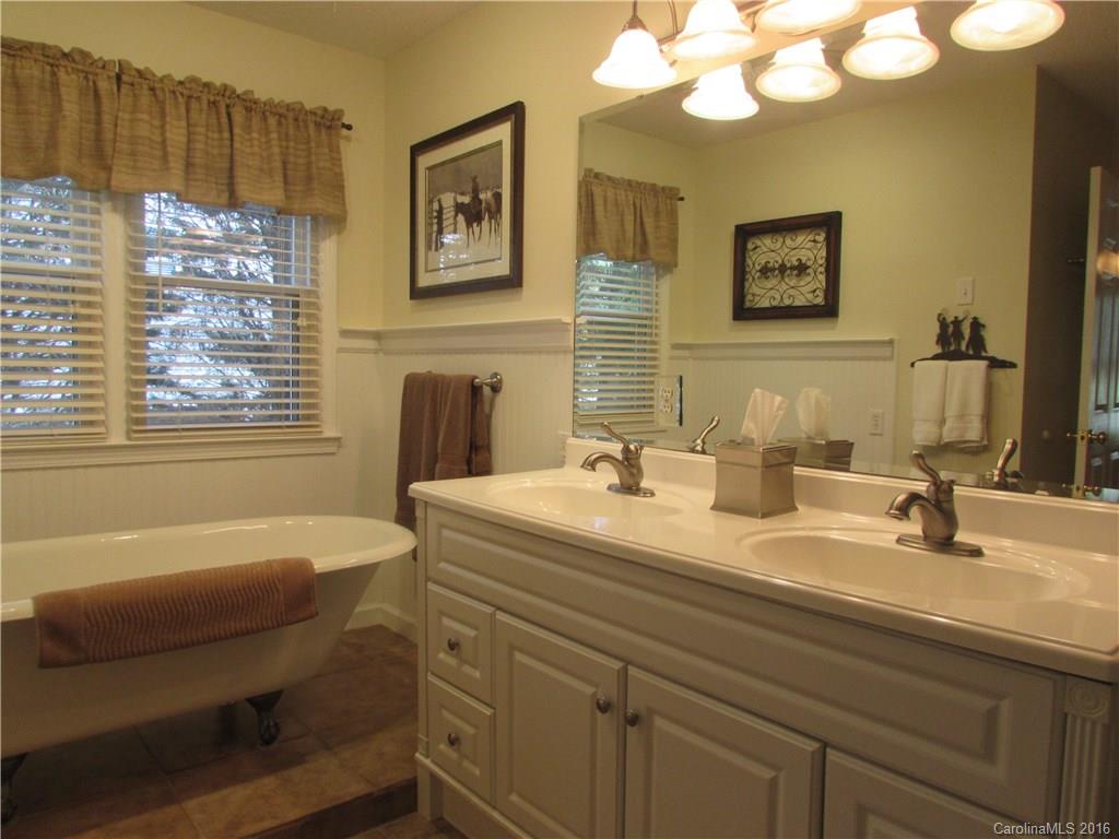 Oxford Glen - Residential