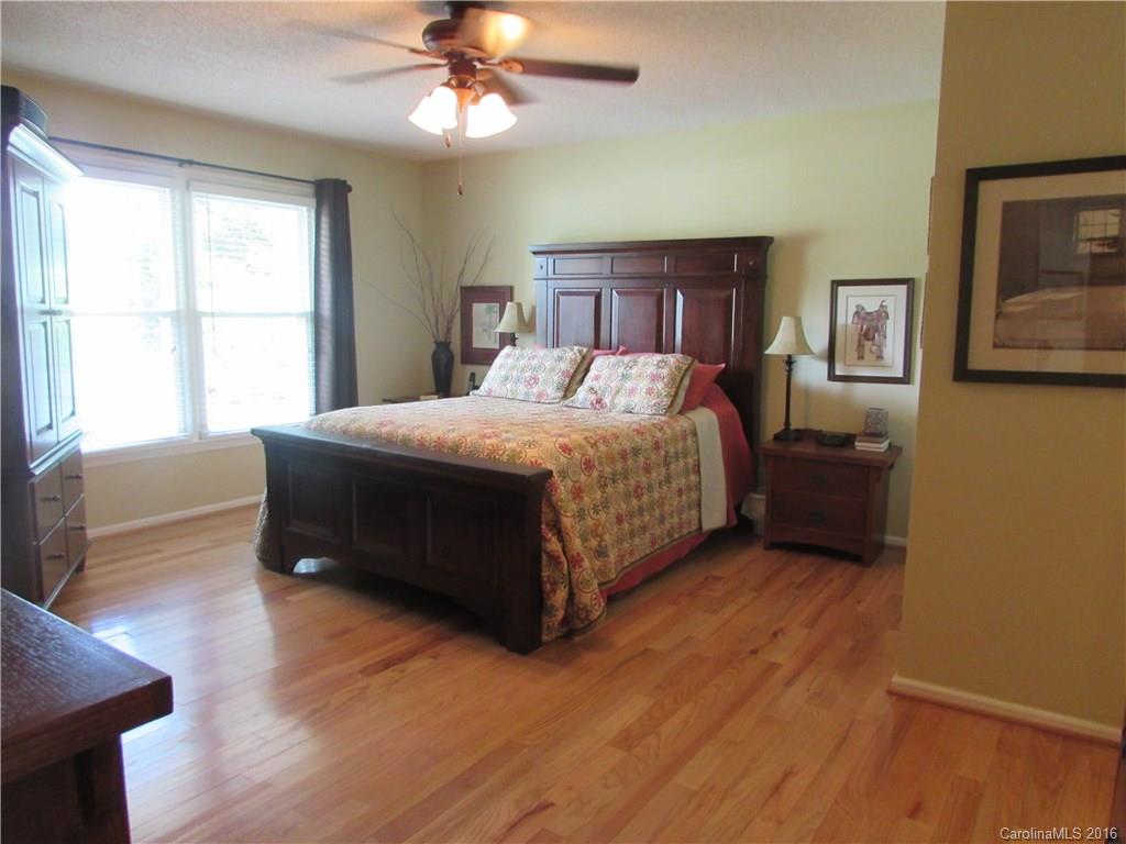 Oxford Glen - Residential