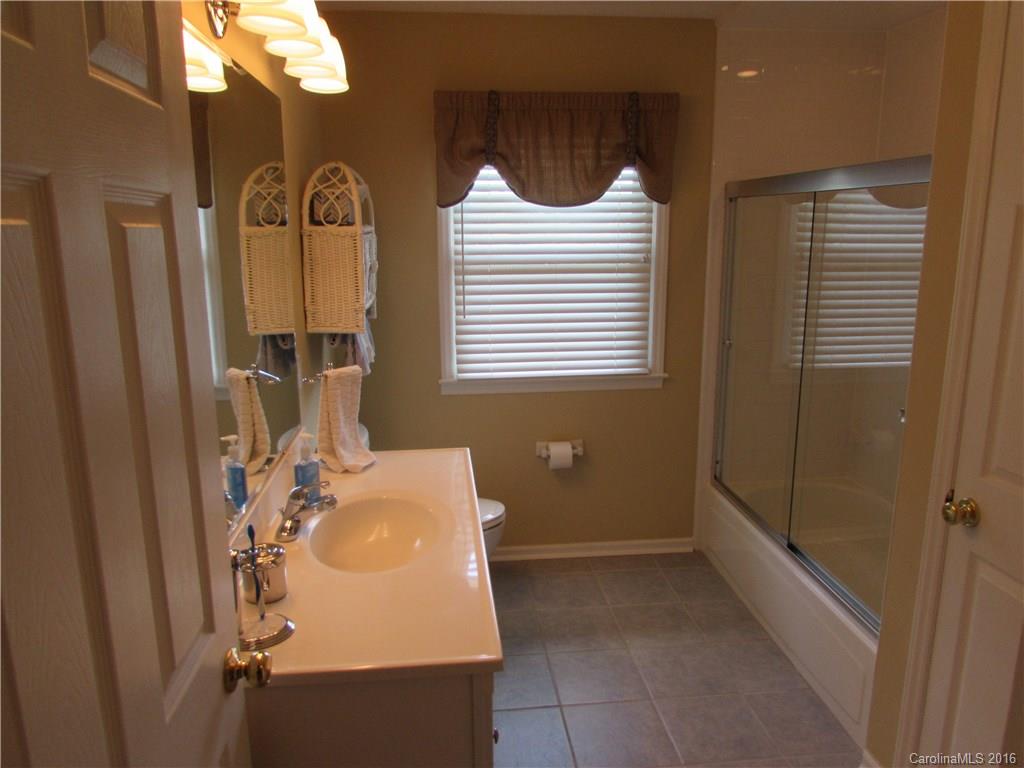 Oxford Glen - Residential