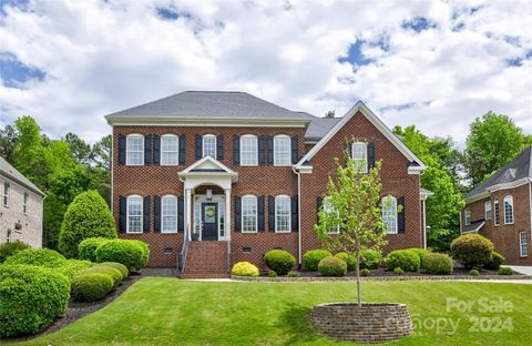Photo of 17016 Turtle Point Road, Charlotte, NC 28278 (MLS # 4129967)