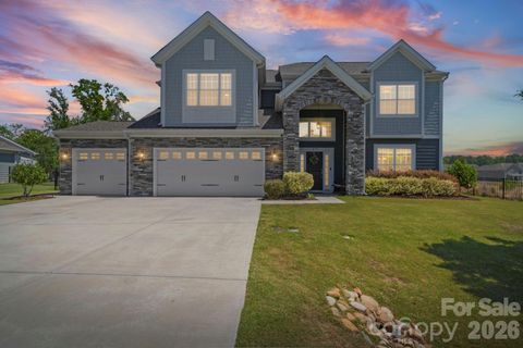 Photo of 275 Bouchard Drive, Waxhaw, NC 28173 (MLS # 4369640)