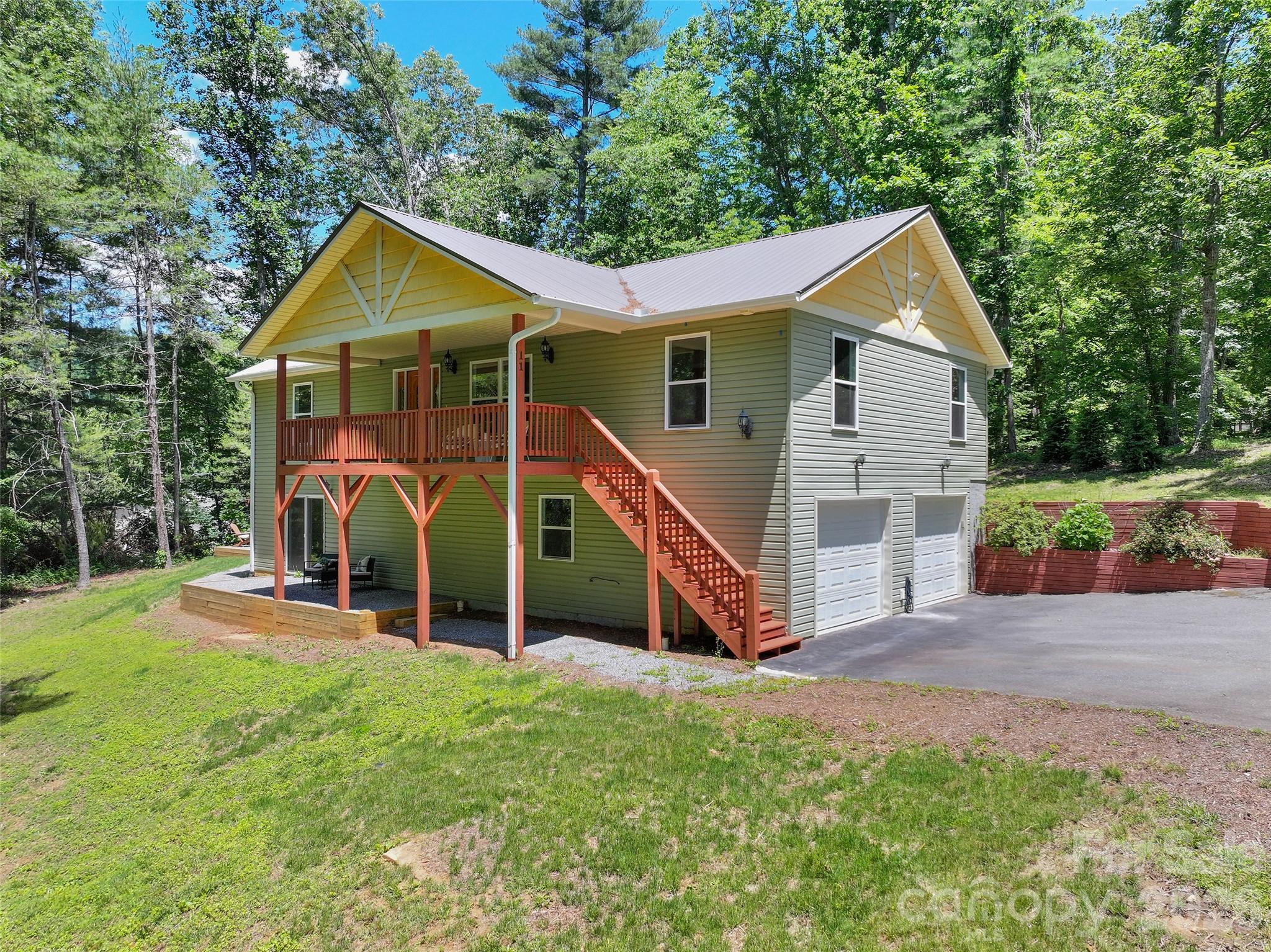 11 Tahchee Trail