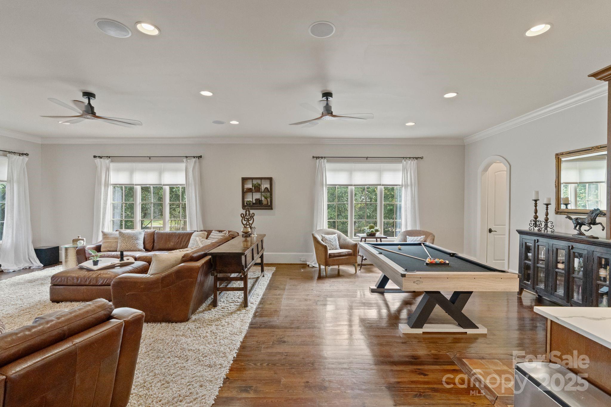 Jefferson Park - Residential