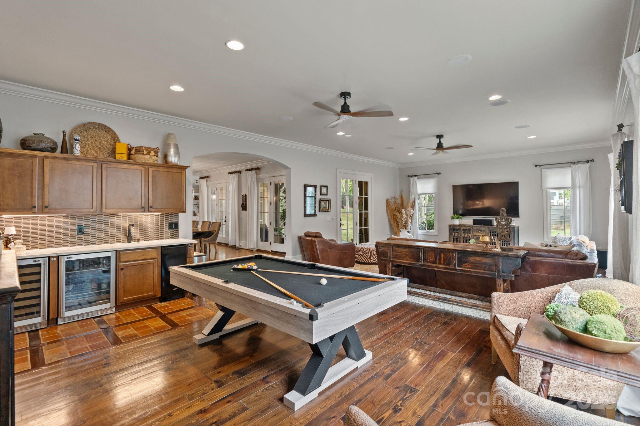 Jefferson Park - Residential