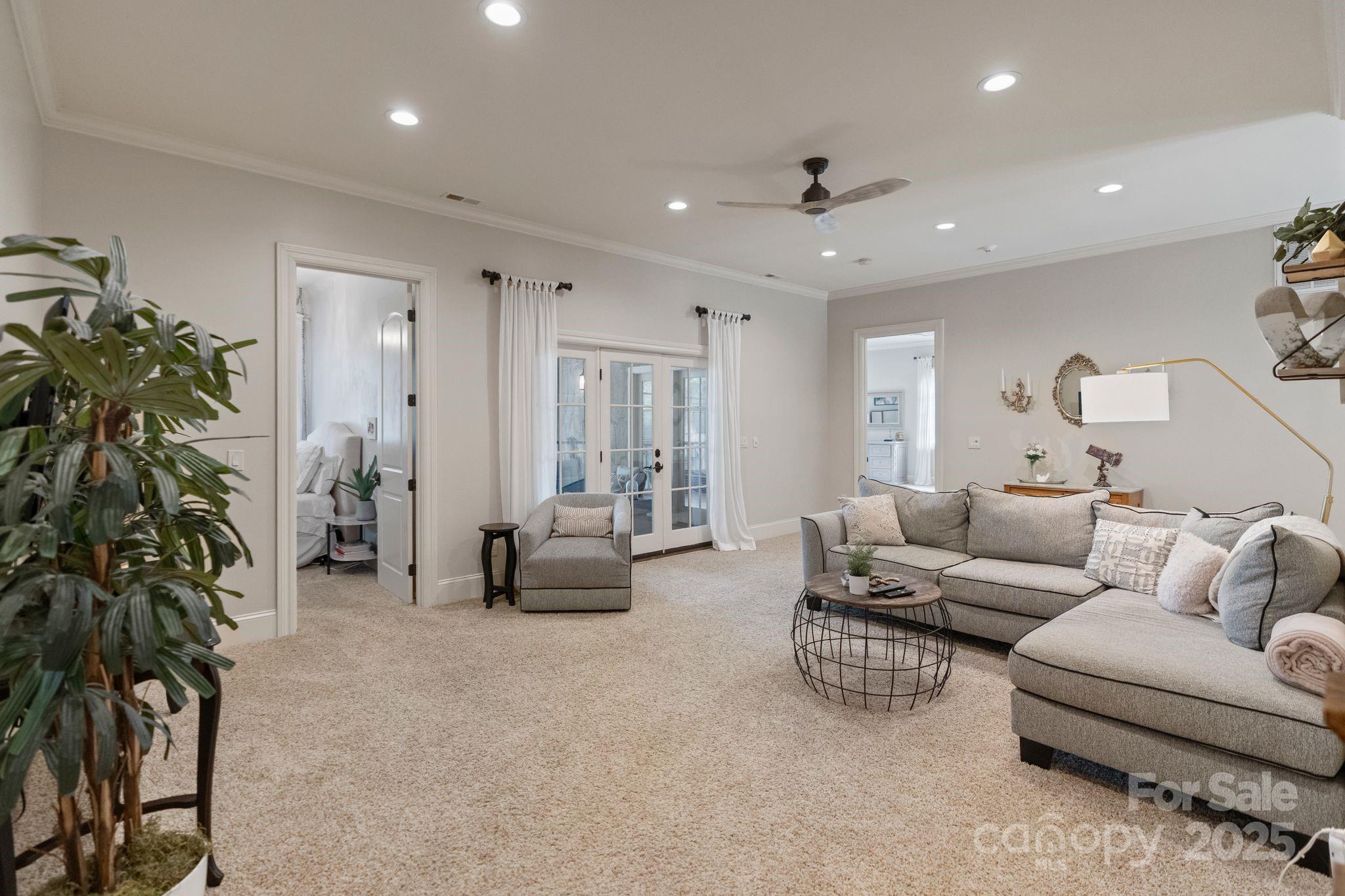 Jefferson Park - Residential