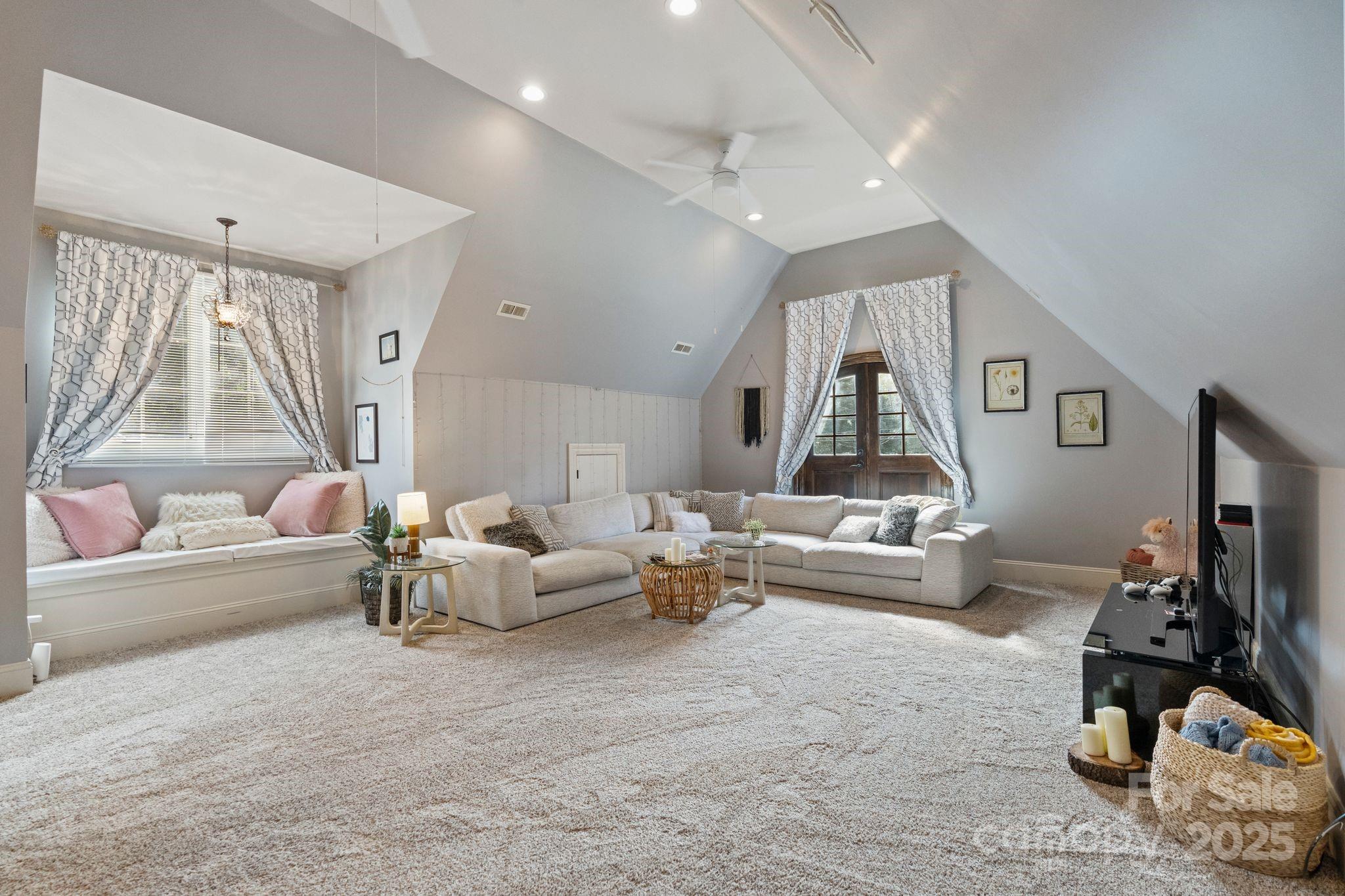 Jefferson Park - Residential