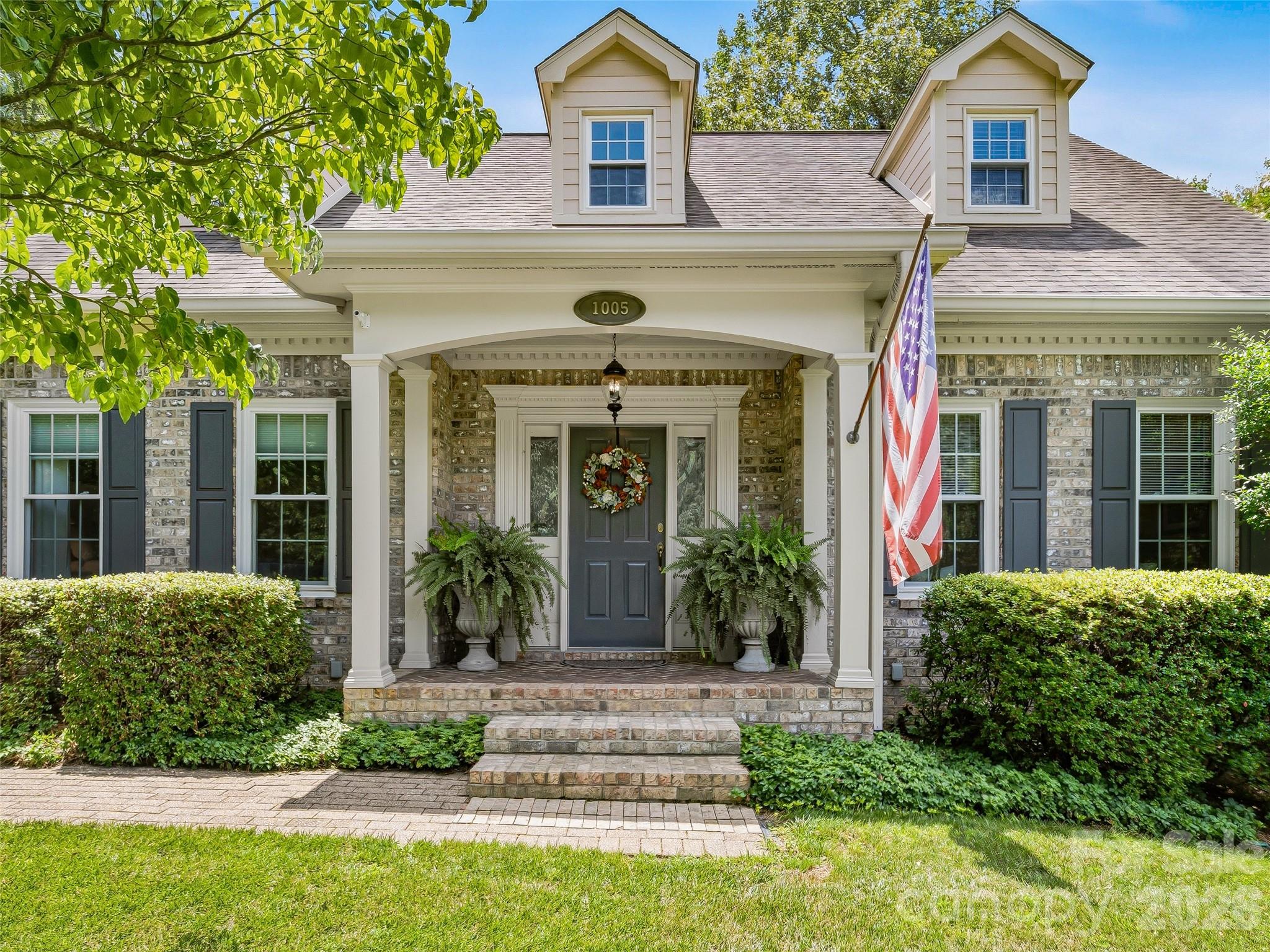 1005 Windsor Drive