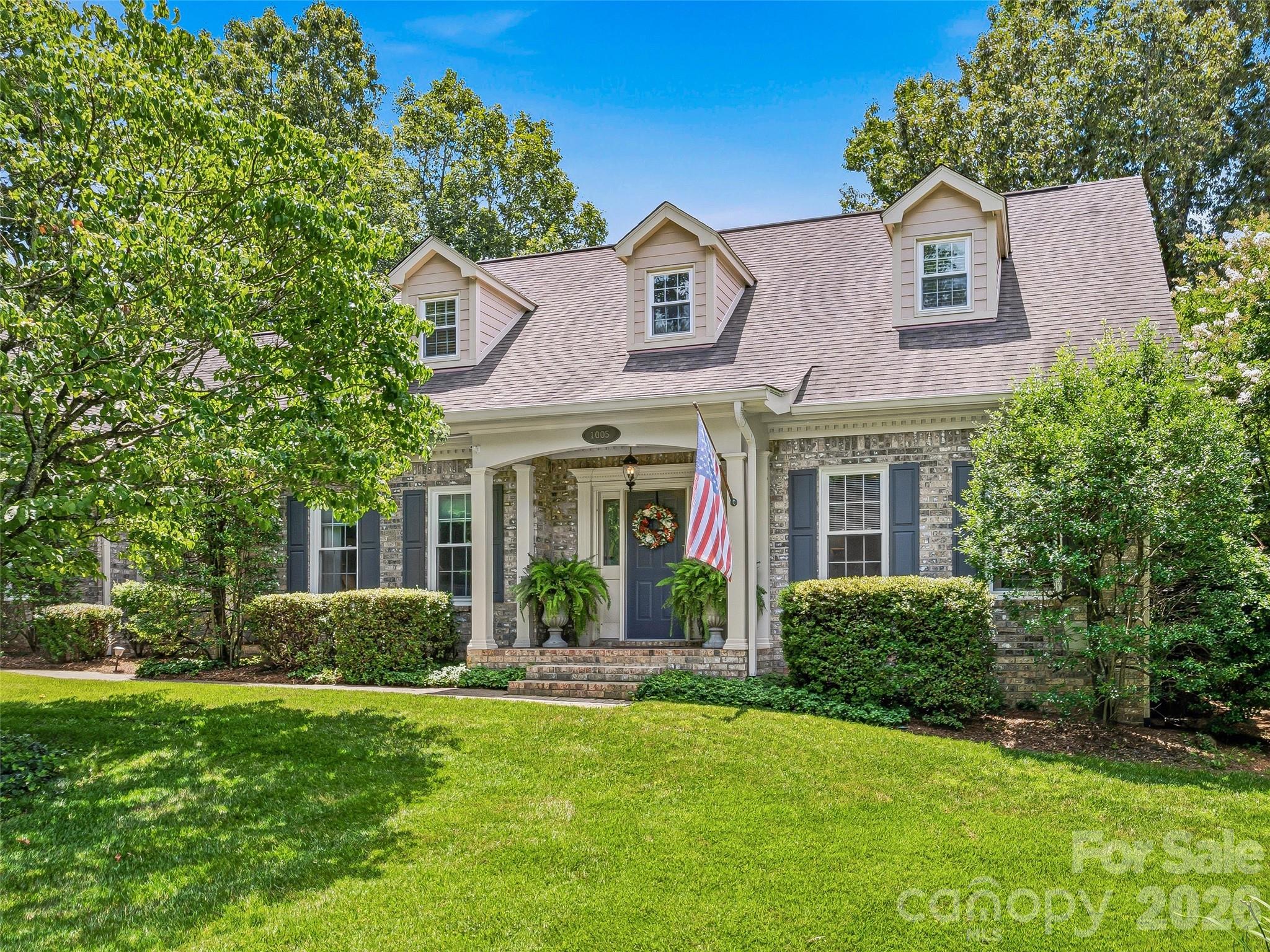 1005 Windsor Drive