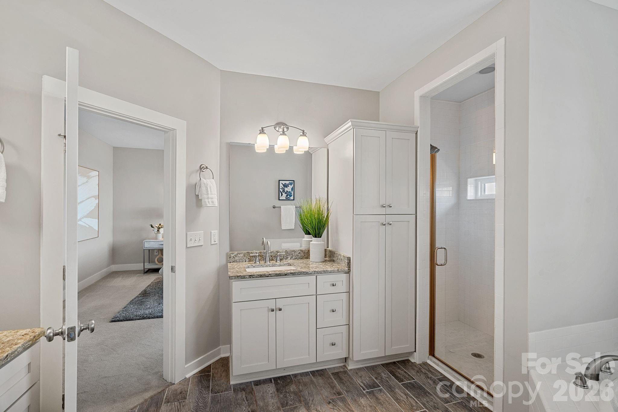 Island Forest - Residential