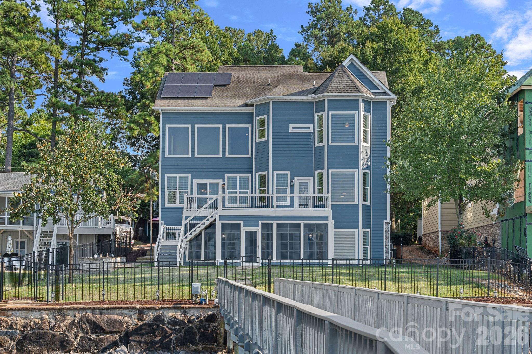 Island Forest - Residential