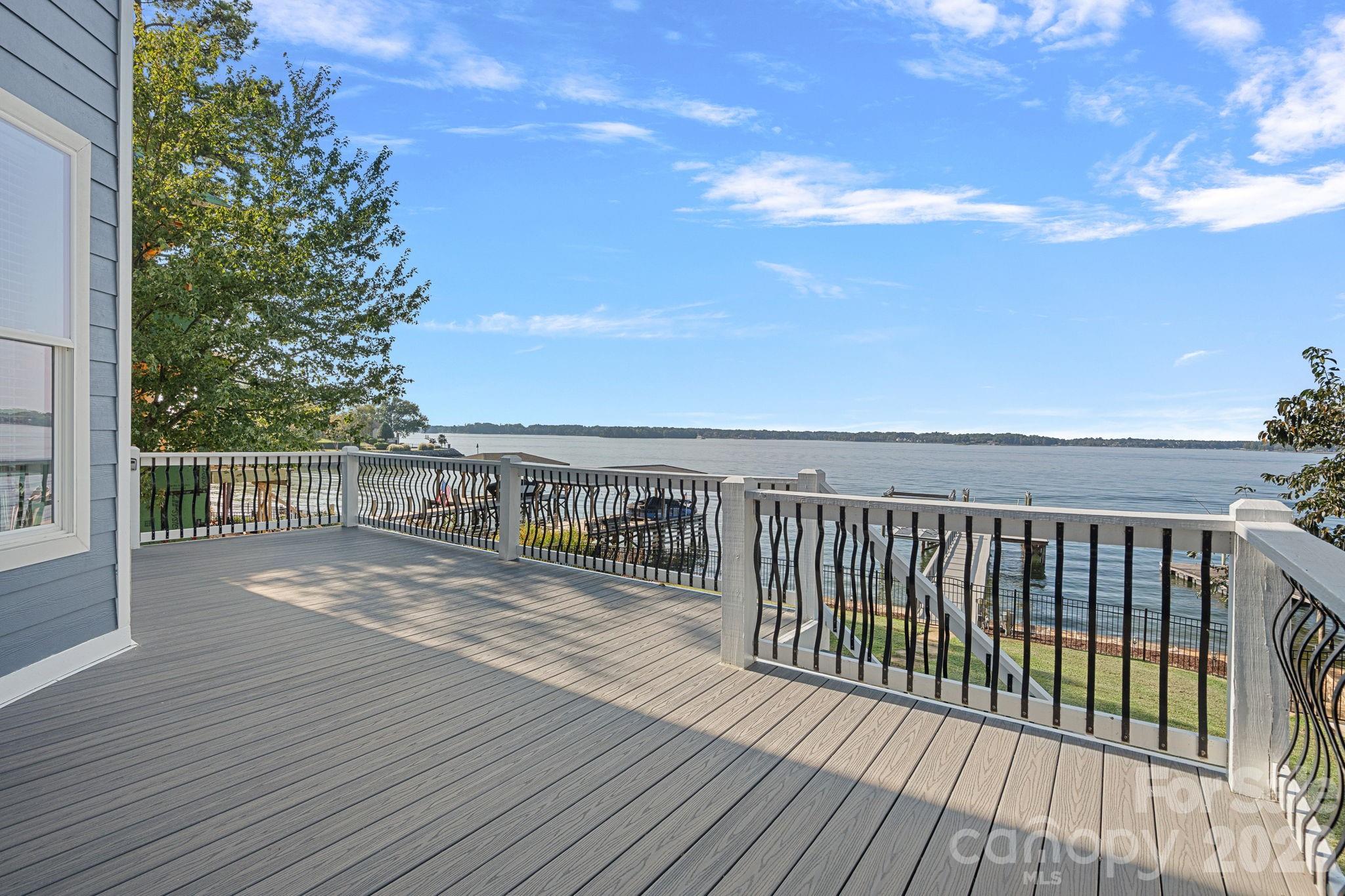Island Forest - Residential