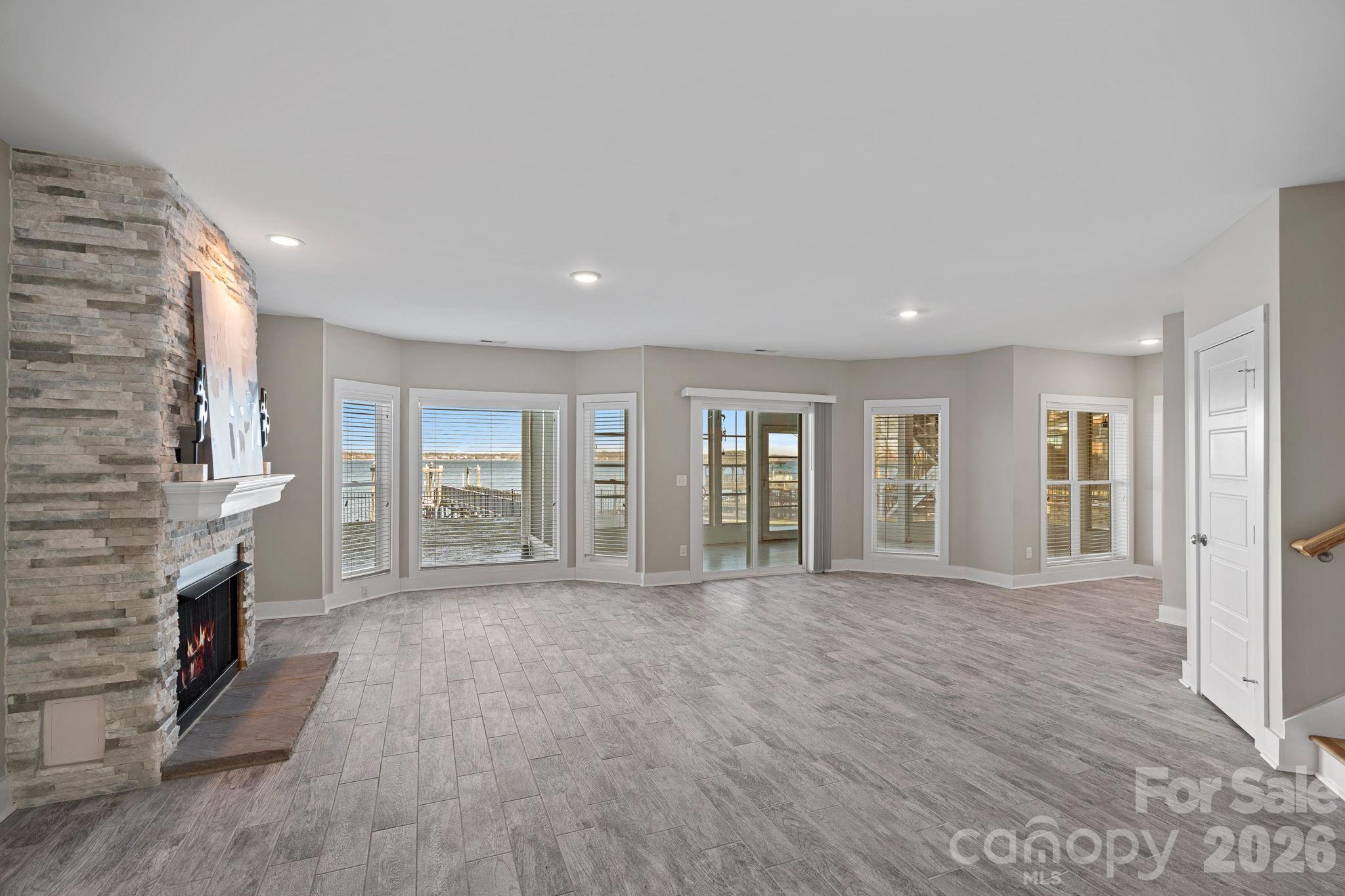 Island Forest - Residential