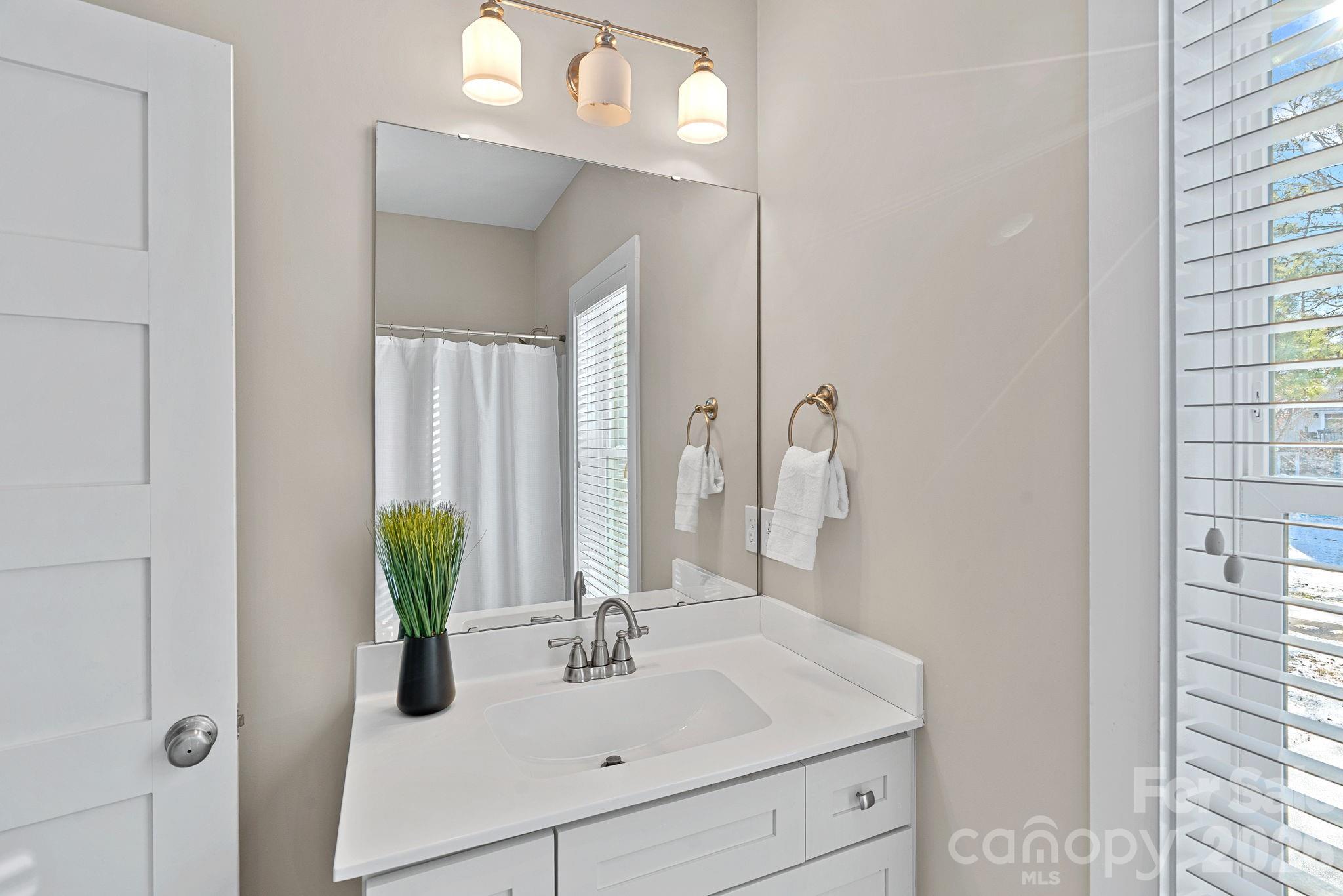 Island Forest - Residential