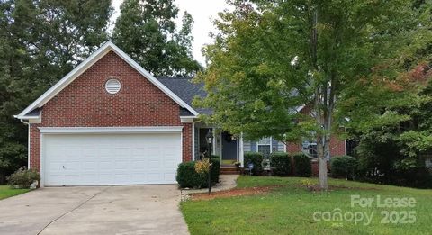 Photo of 3704 Wilshire Lane, Waxhaw, NC 28173 (MLS # 4327298)