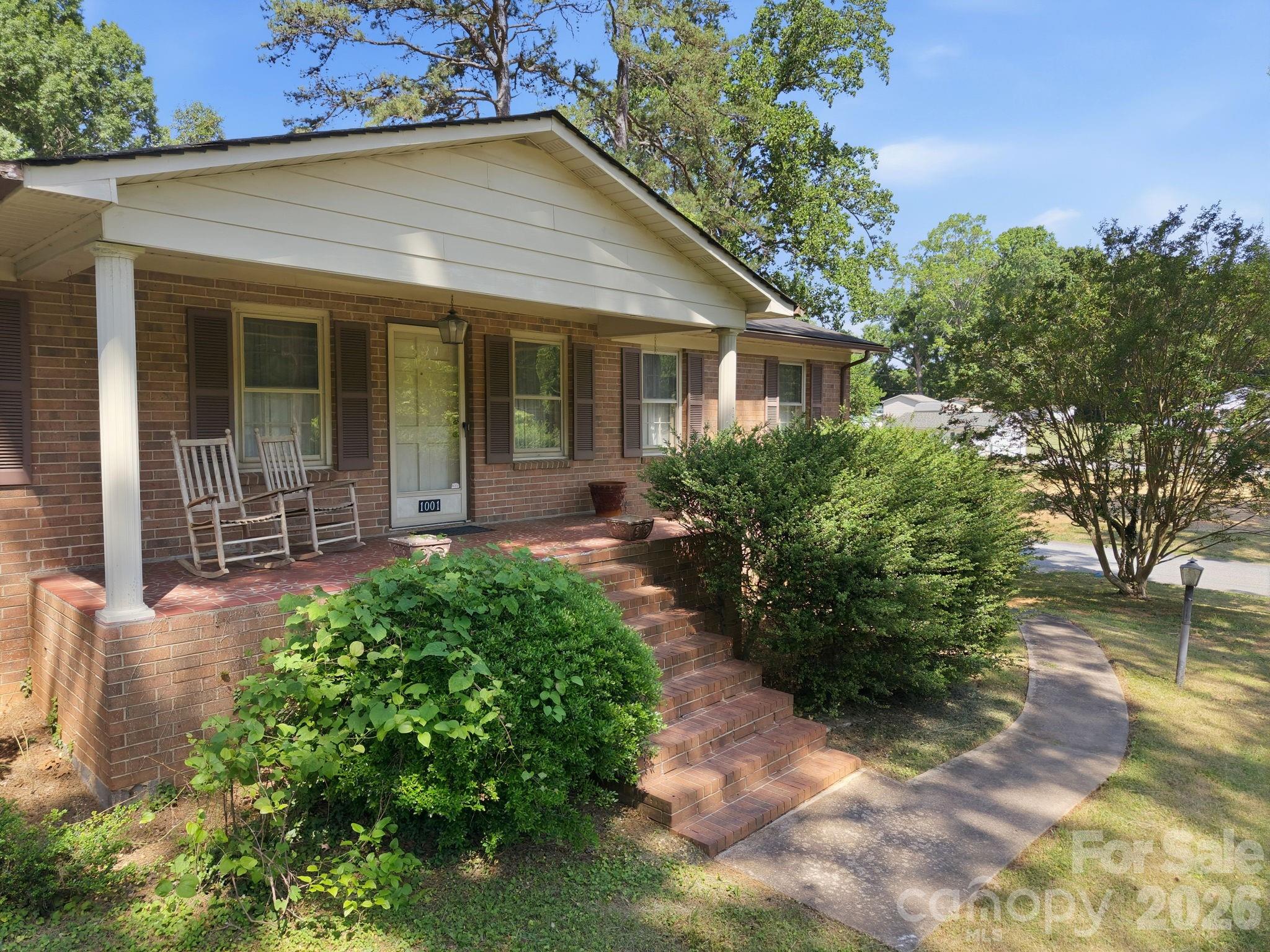 1001 Faith Road