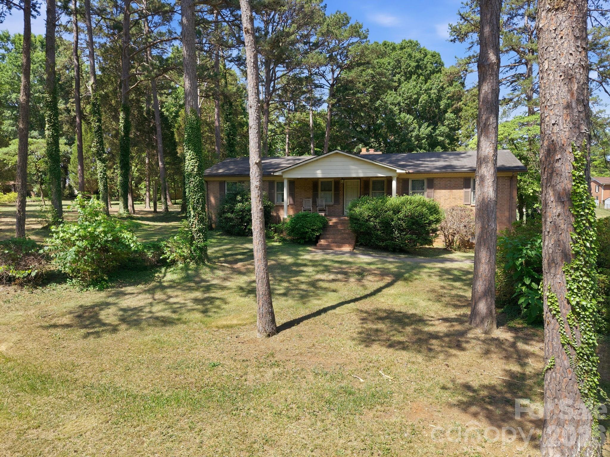 1001 Faith Road