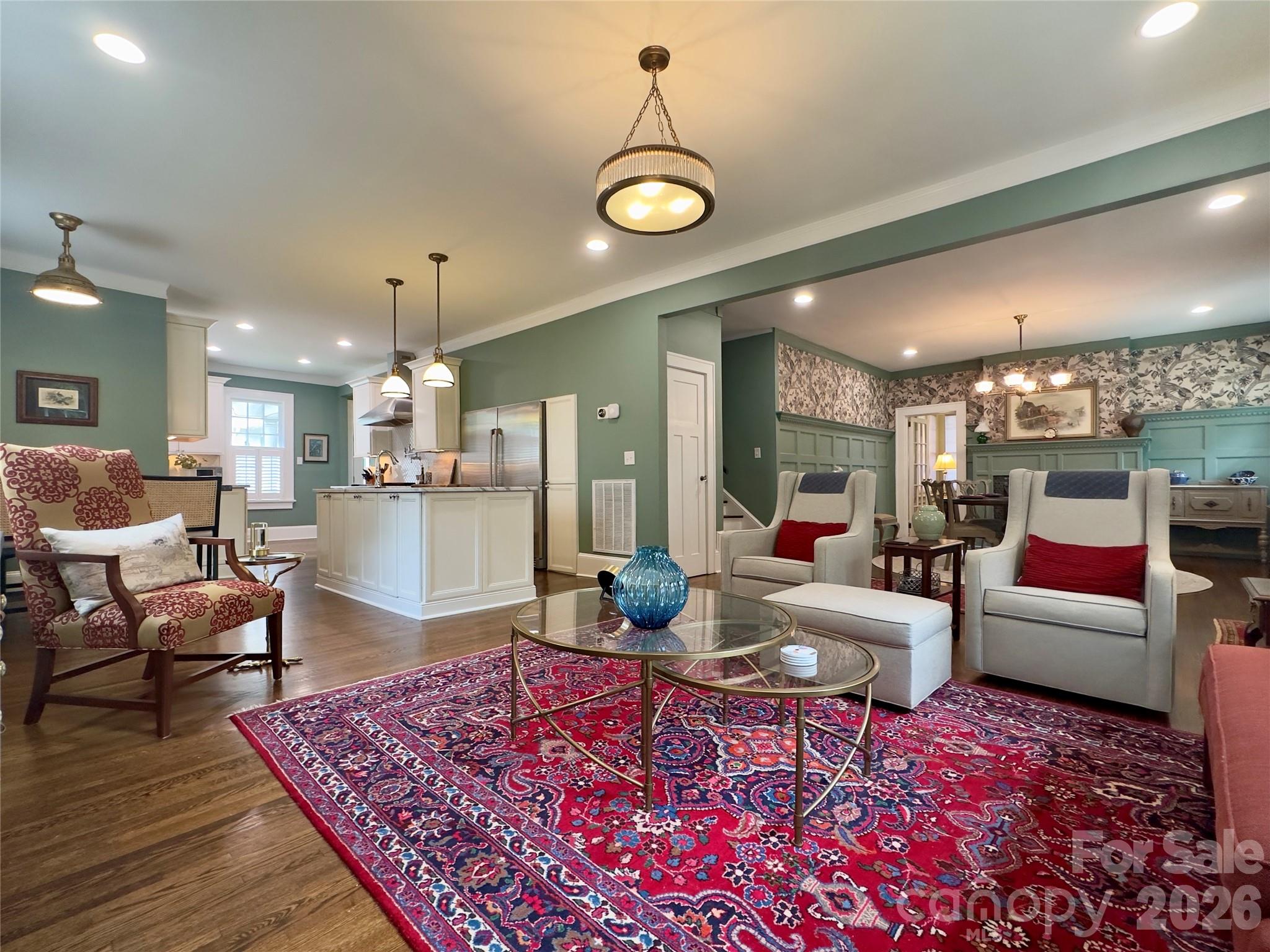 2021 Dilworth Road W