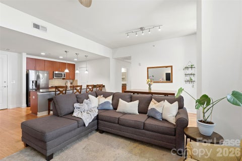 Photo of 701 Royal Court Court #601, Charlotte, NC 28202 (MLS # 4376049)