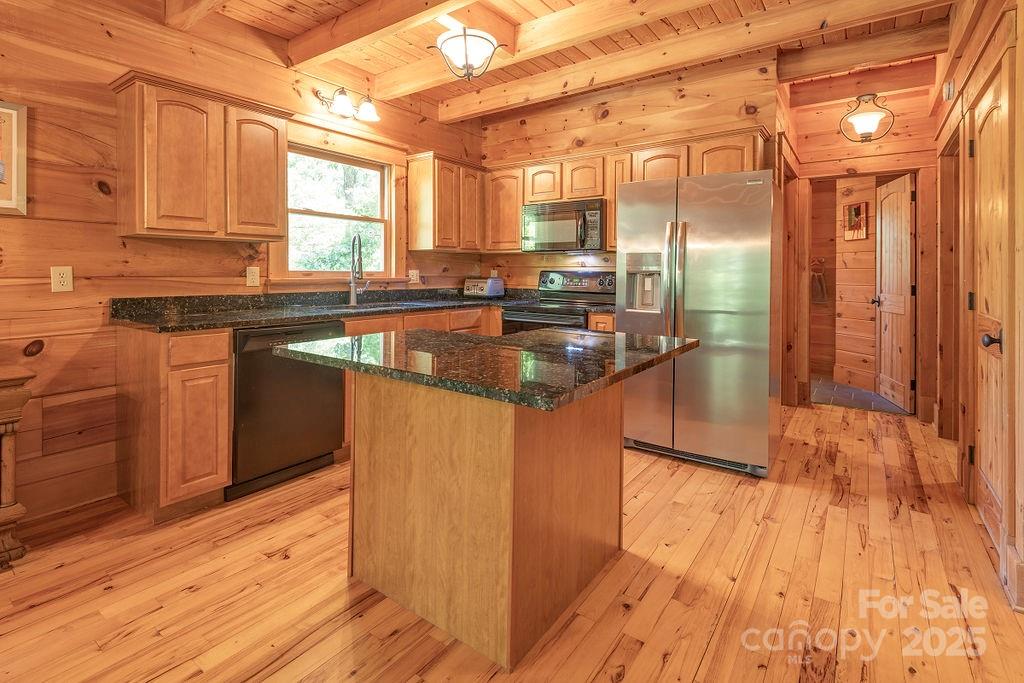 Cane Creek Mountain - Residential