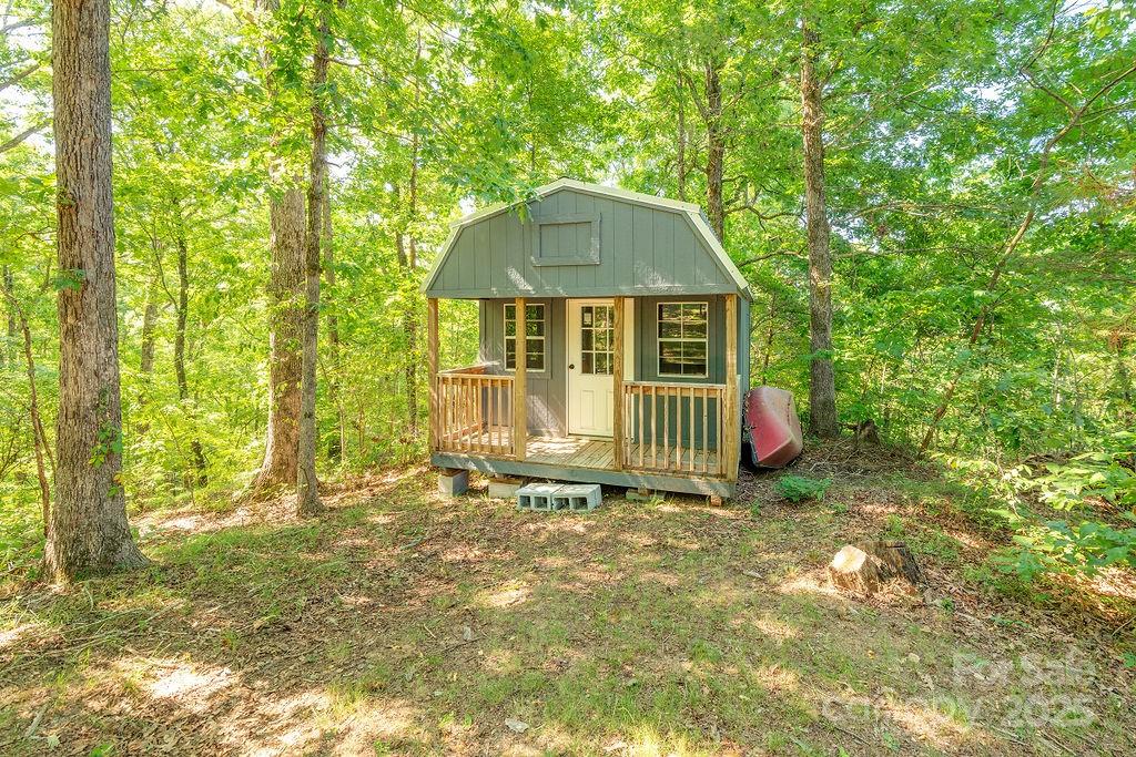 Cane Creek Mountain - Residential