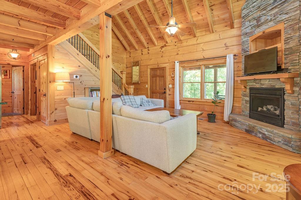 Cane Creek Mountain - Residential