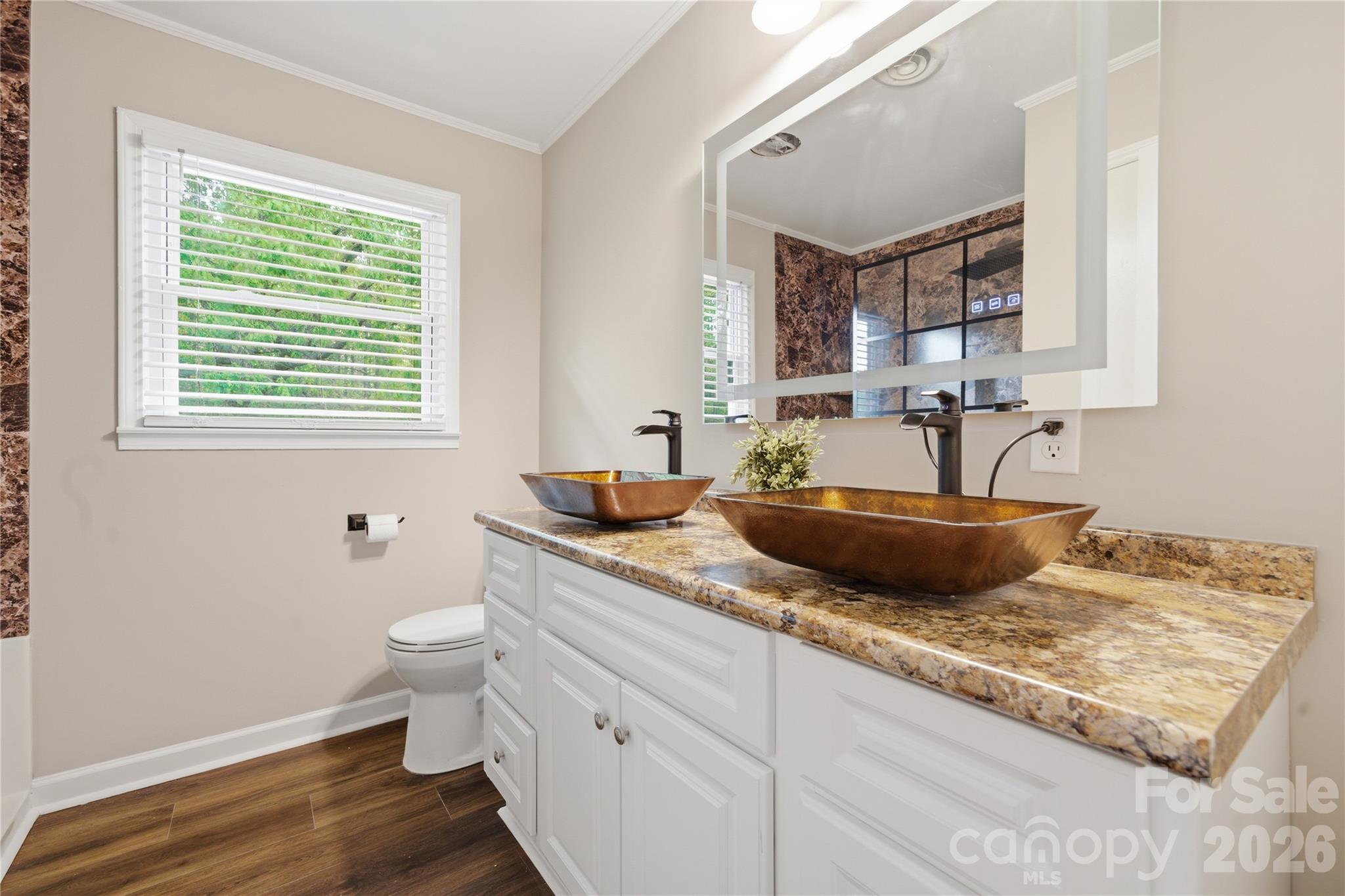 3285 Douglas Way Lane