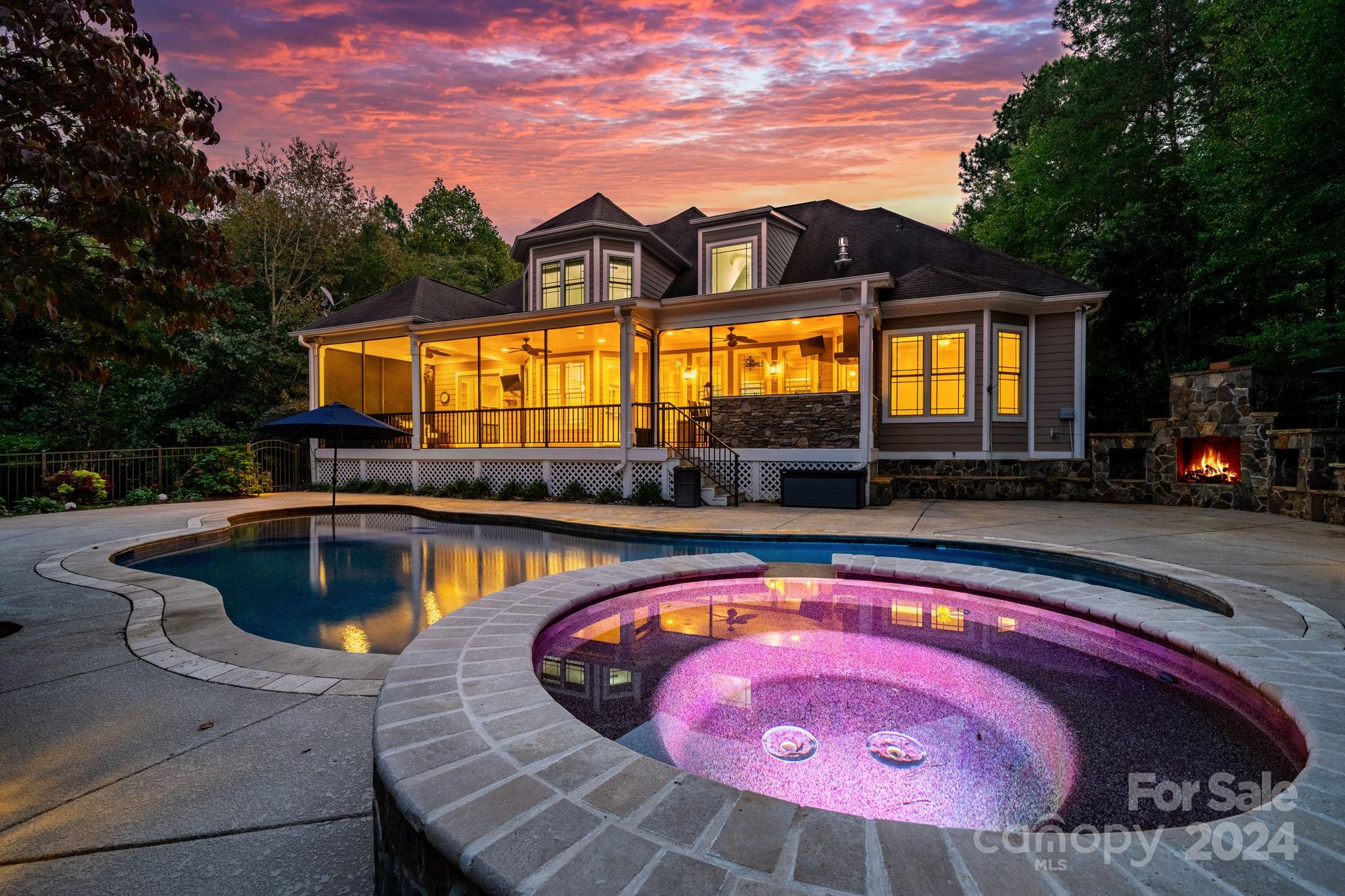 Pebble Bay - Residential