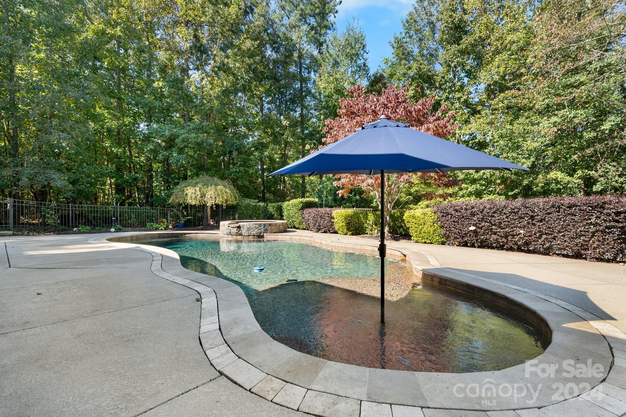 Pebble Bay - Residential