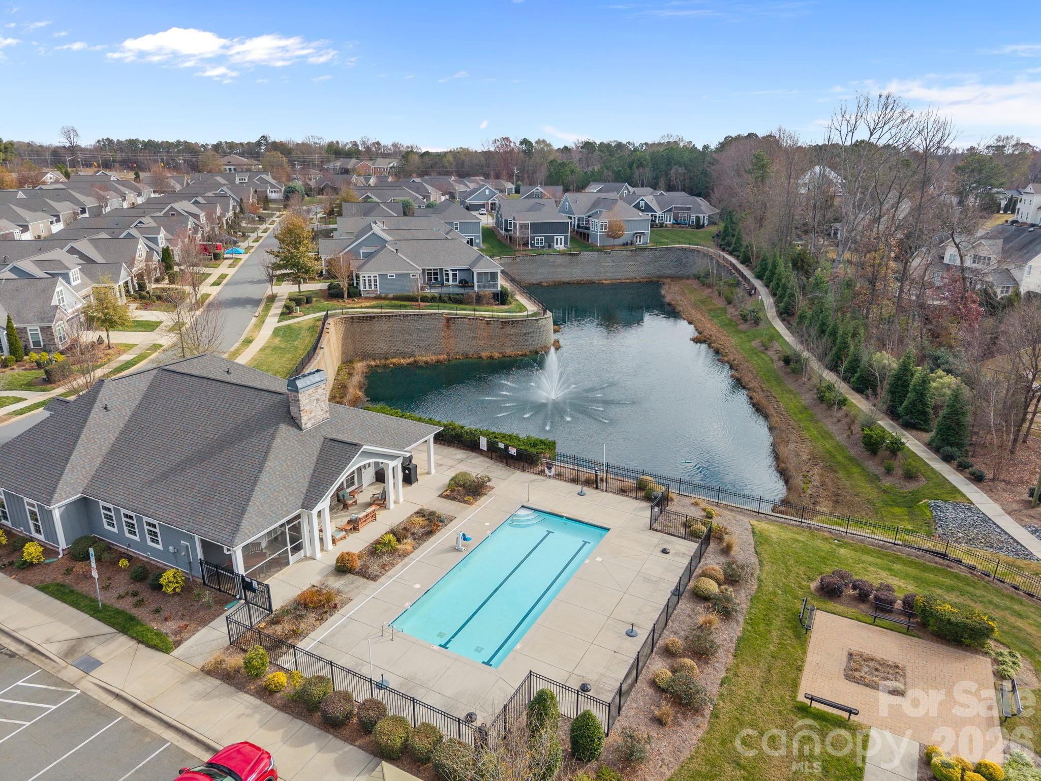 The Courtyards on Lake Norman - Residential