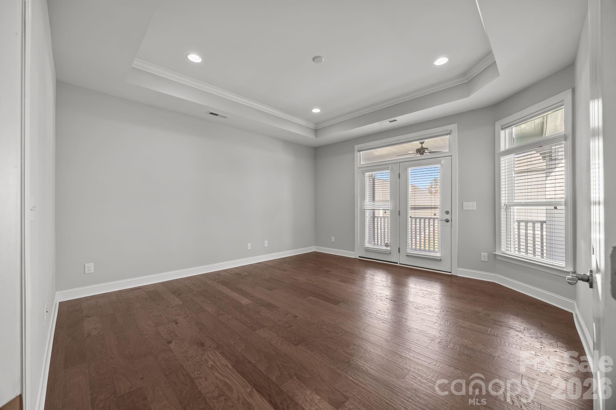 The Courtyards on Lake Norman - Residential