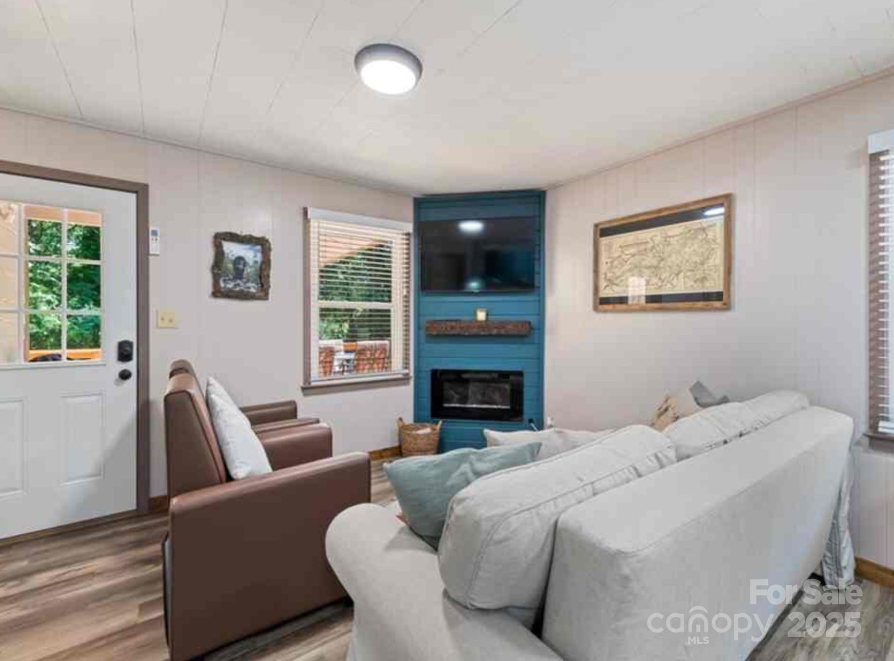 45 Mountainside Circle