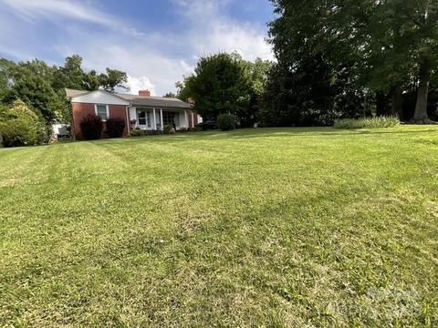 621 N Craige Street 25 & 27 Salisbury NC 28144