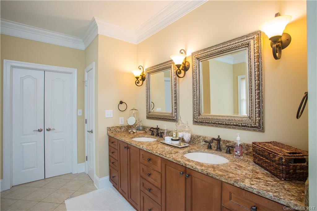 Diane Shores - Residential