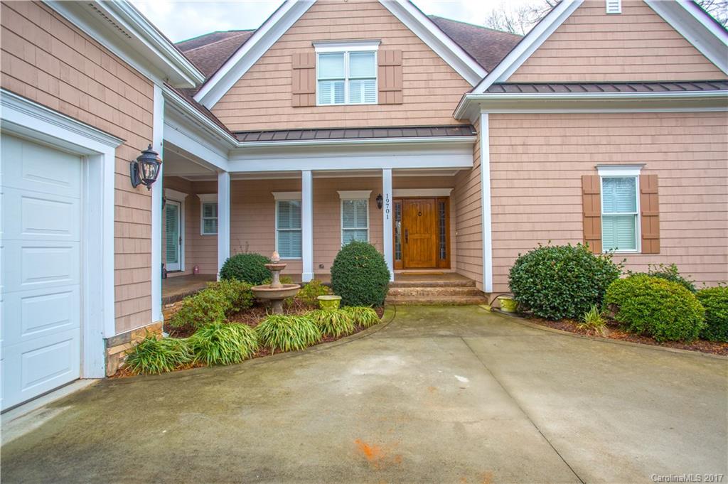 Diane Shores - Residential