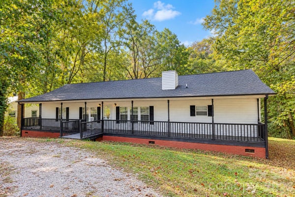 116 SPRINGDALE DR, YORK, SC 29745 - Image b97cb46ba0af5f343859403ae2edca95/778830158