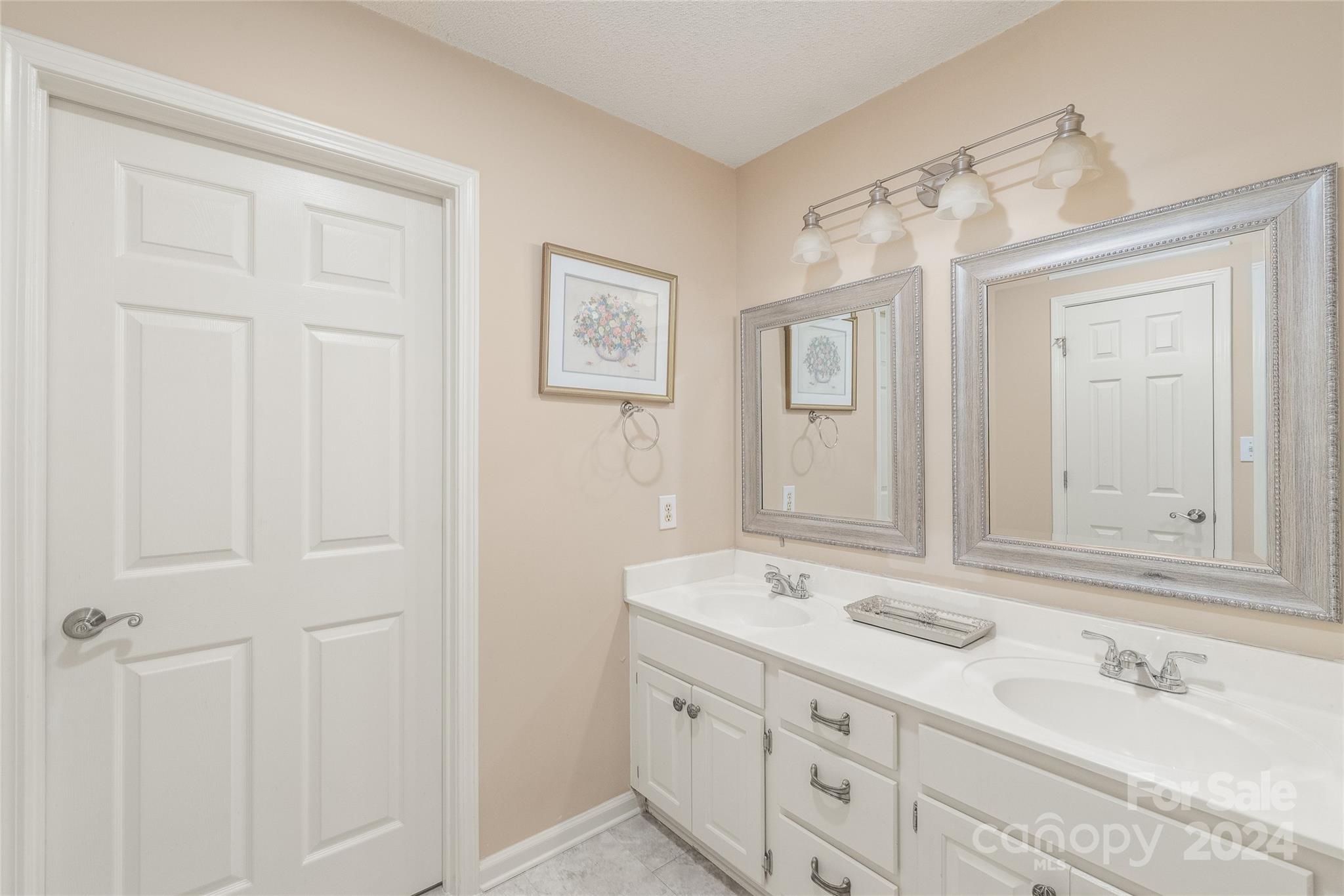 Hidden Creek - Residential