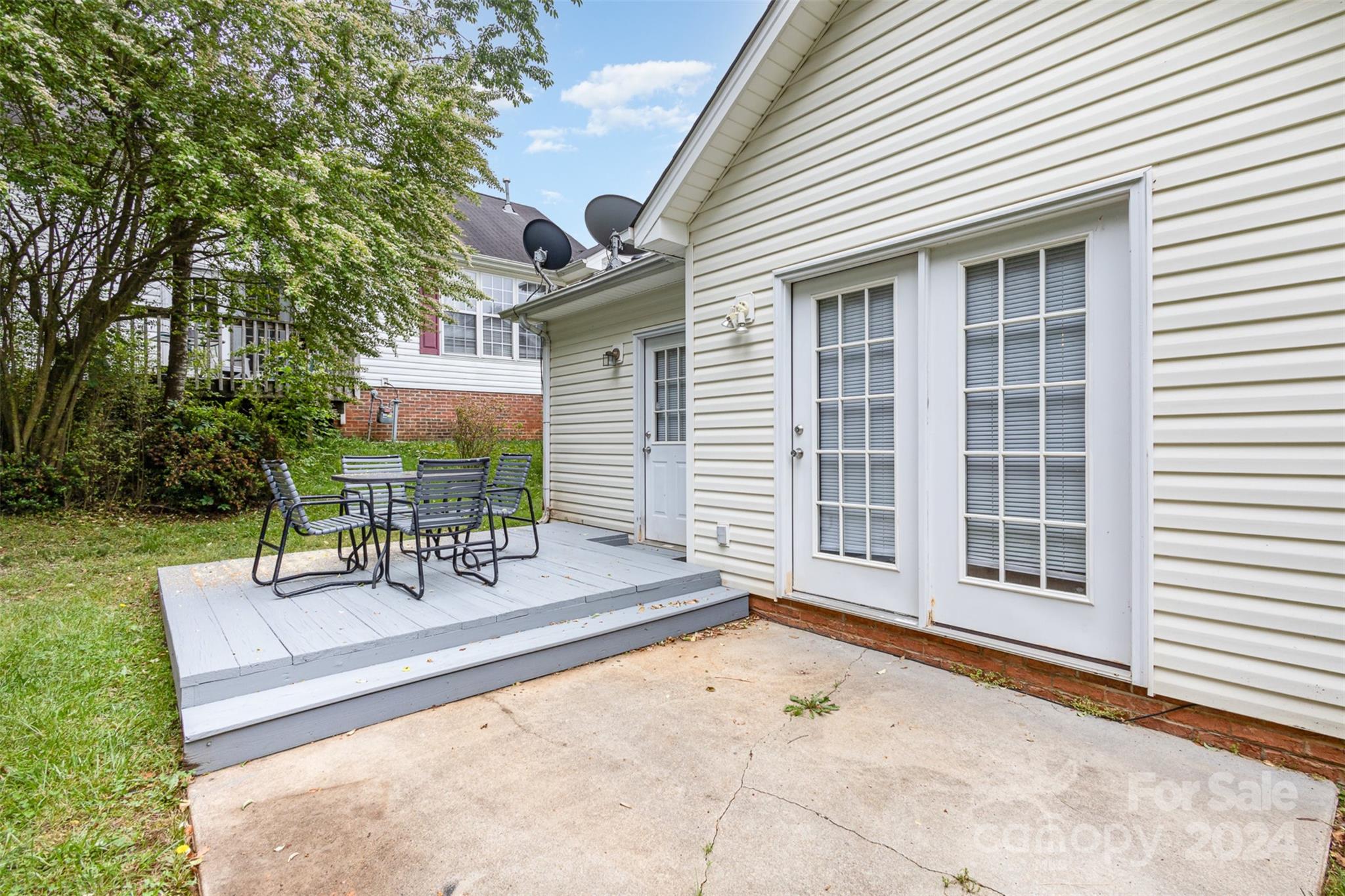 Colonial Hills - Residential