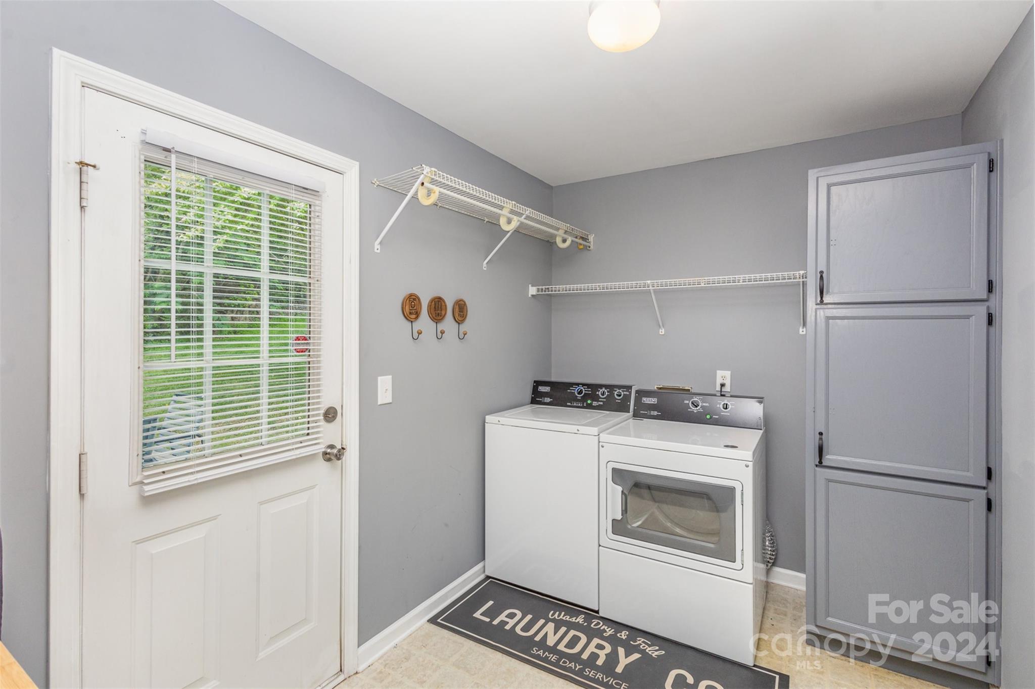 Colonial Hills - Residential