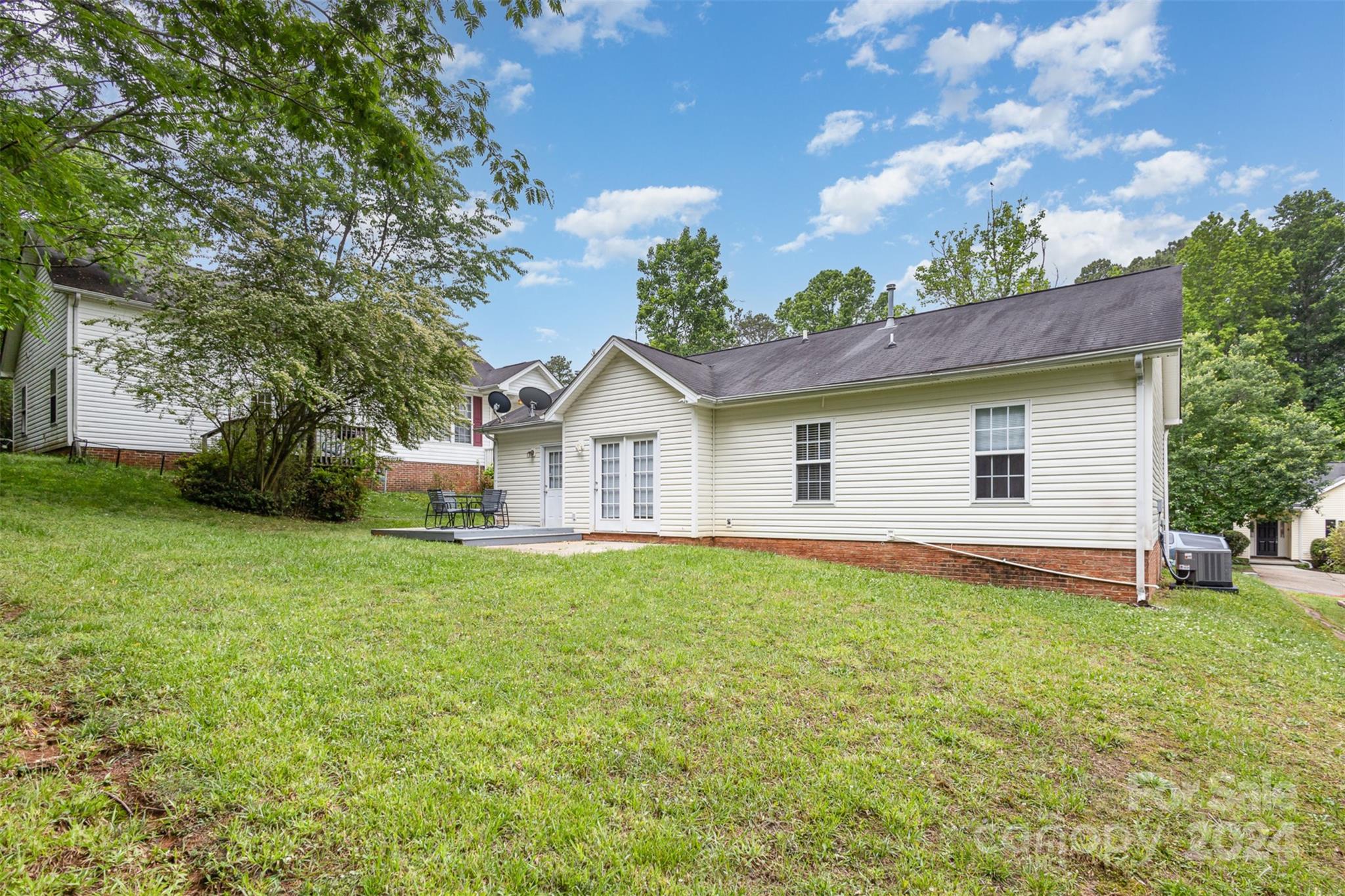Colonial Hills - Residential
