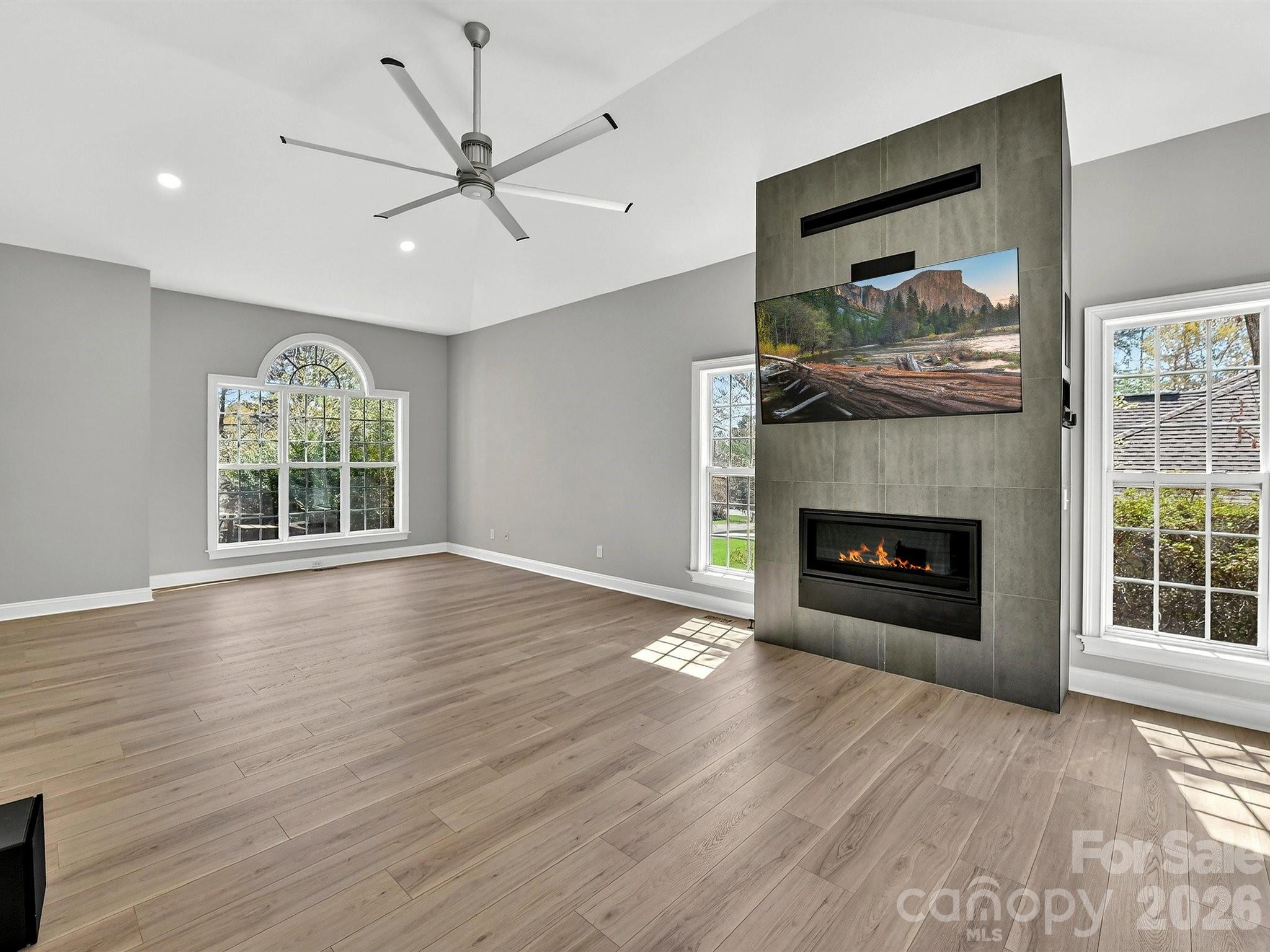 Lakepointe North - Residential