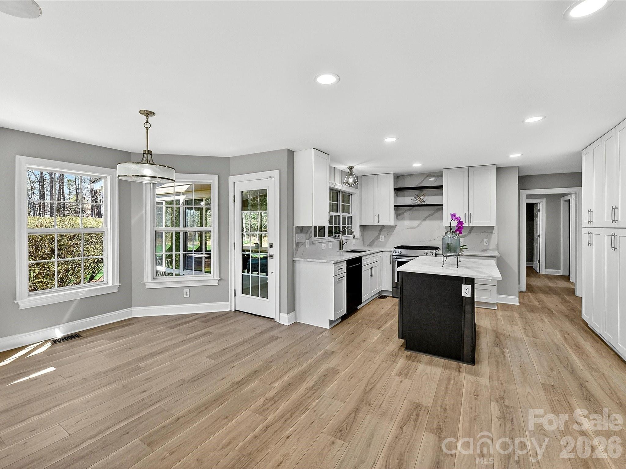 Lakepointe North - Residential