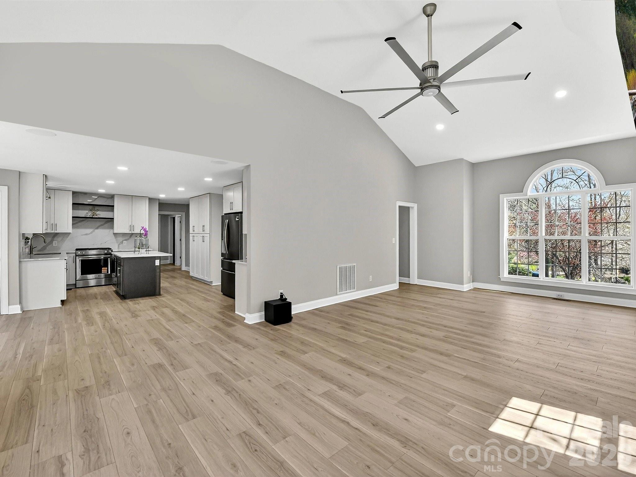 Lakepointe North - Residential