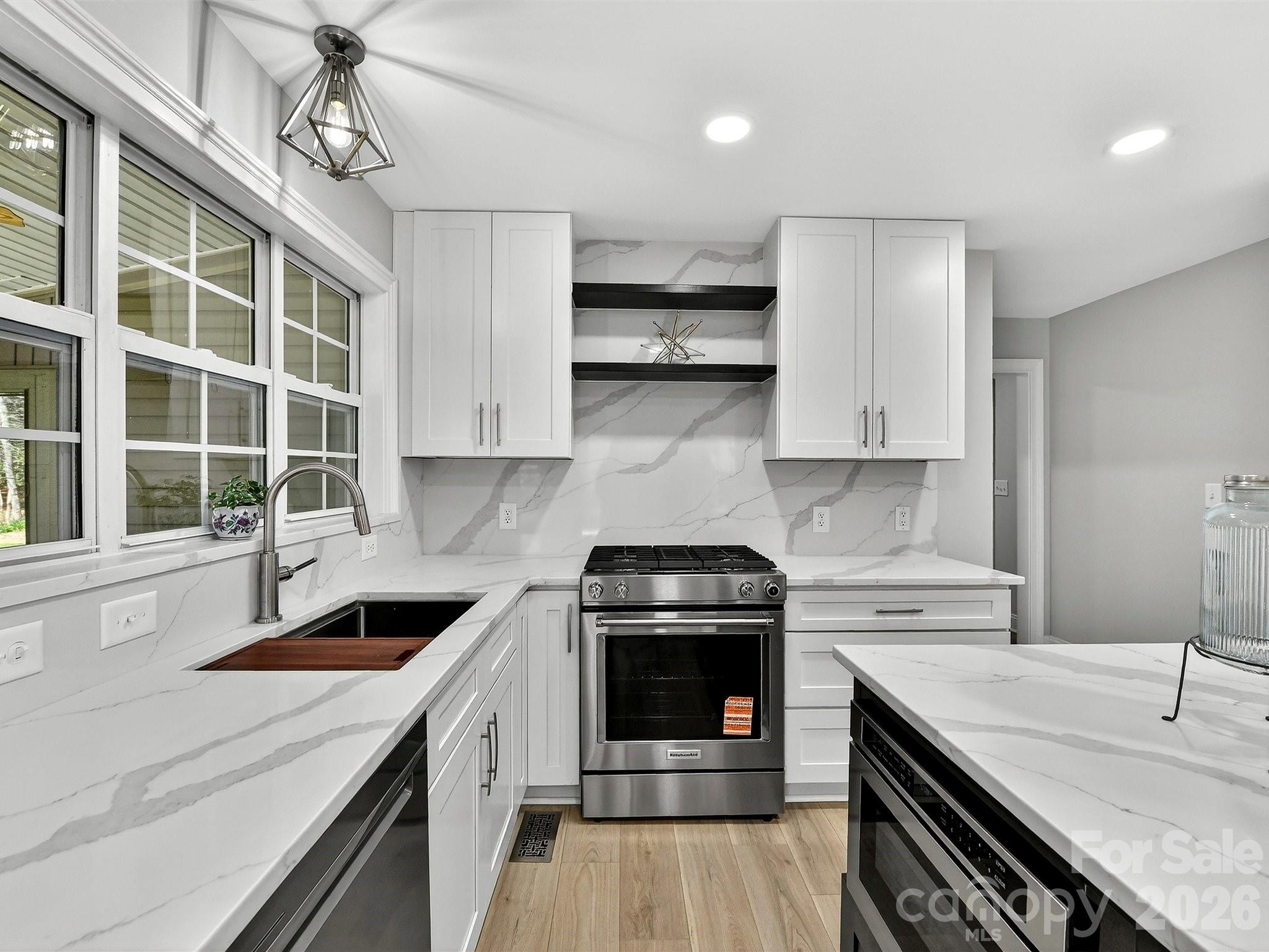 Lakepointe North - Residential