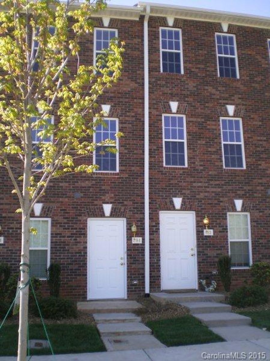 Like NEW really nice condo with 2 master bedrooms (each bedroom has a private bathroom) a seperate dining room and half bath. Comes with a  fridge,  really nice deck, plenty of cabinets and counter space, nice large kitchen. Ceiling fans, cable, great location for shopping, I77, and dining out. Extra parking and seperate parking place for a boat. Broker is owner