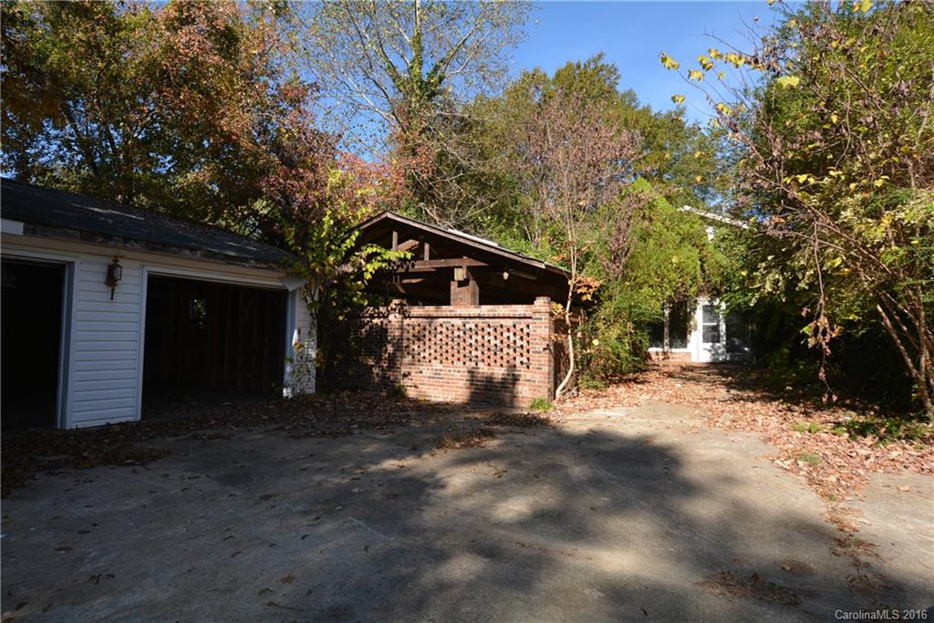 Monterey Hills - Residential