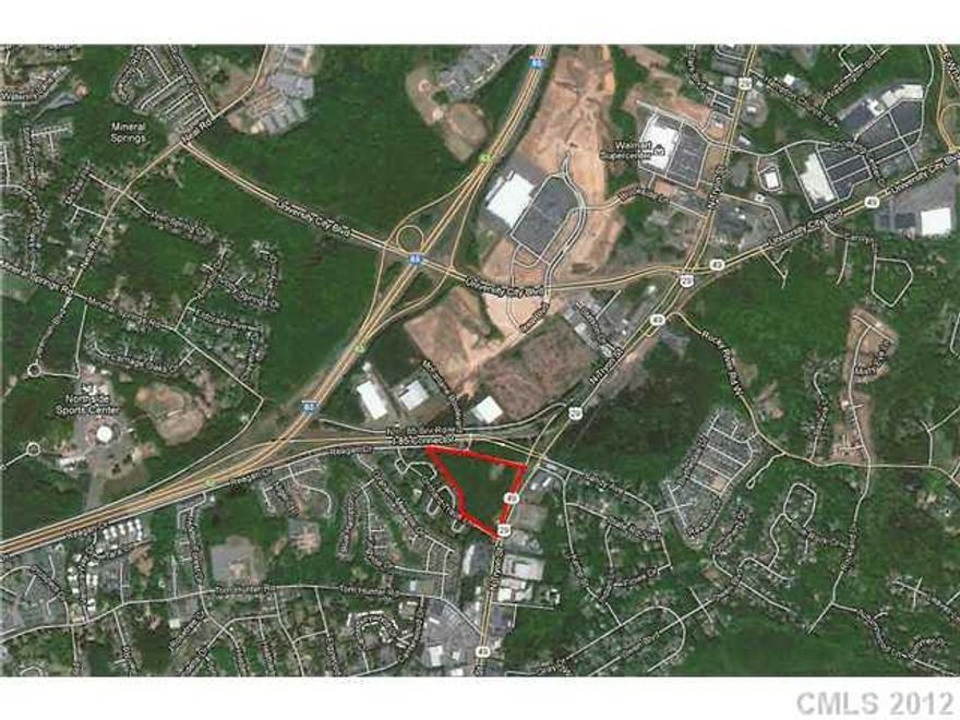 Excellent location for Retail or Multi-Family development.  On Lynx Blue Line commuter light rail between 2 stations.  Situated in desirable area with extensive retail, food service, lodging, medical, office and housing alternatives.  New Ikea and Super Wall-Mart have encouraged new development opportunities in the area.  Convenient to UNCC and Carolinas Medical Center-University.