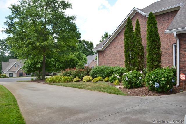 Eastview Oaks - Residential