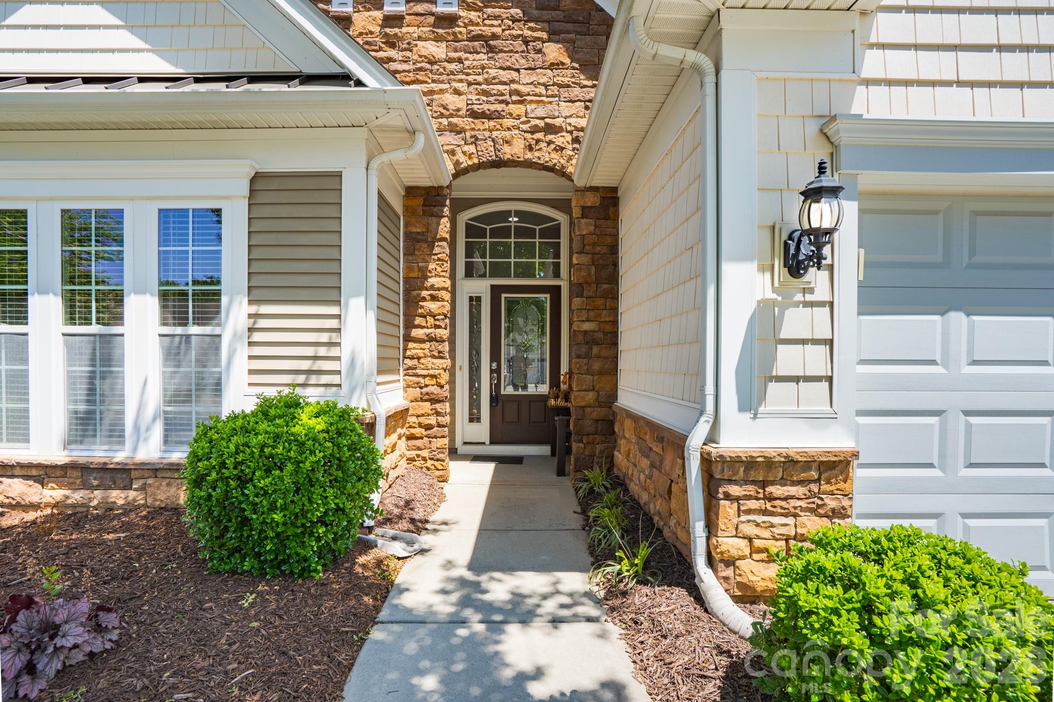 2221 Hartwell Lane