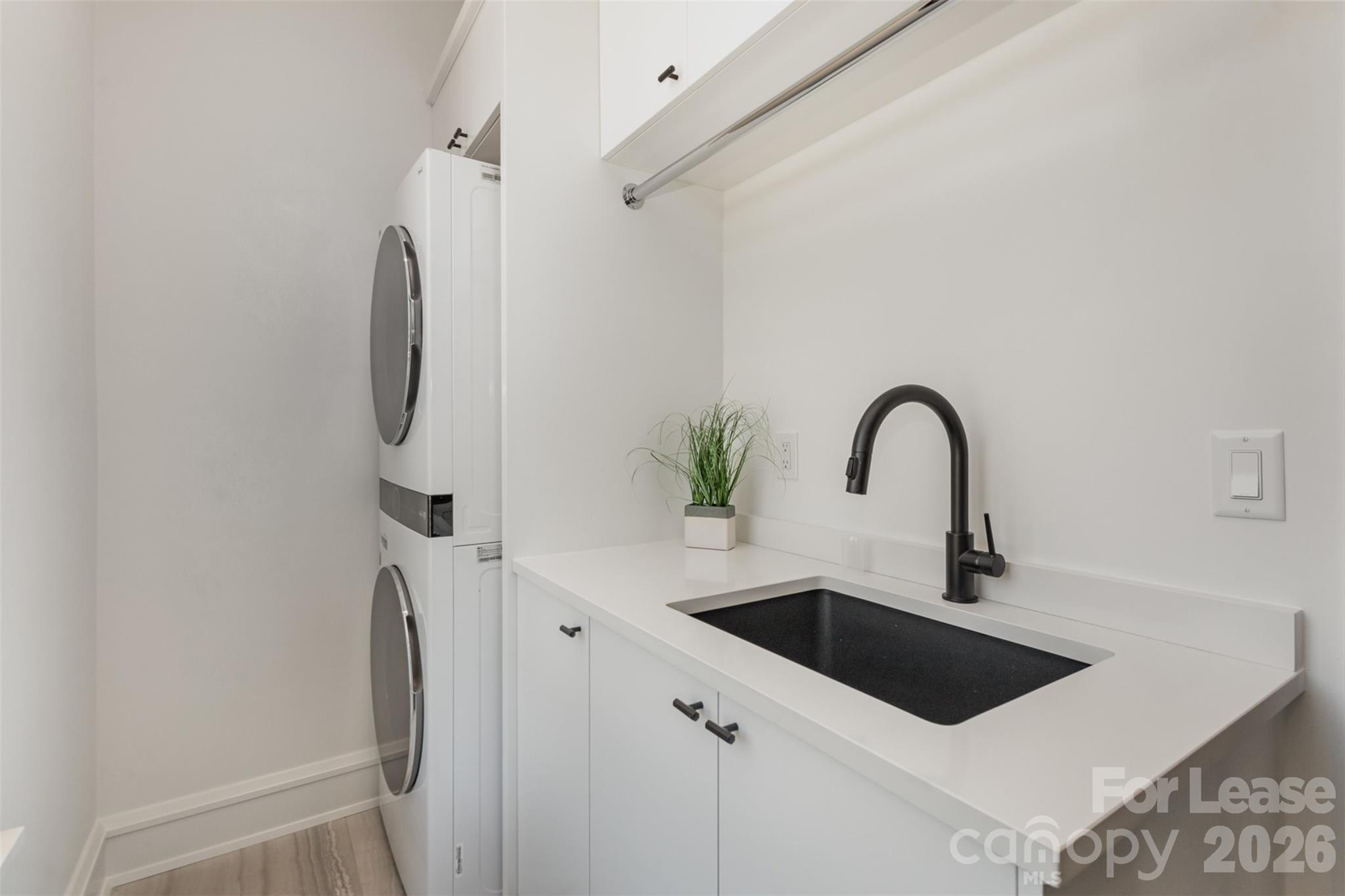 Myers Park - Residential Lease